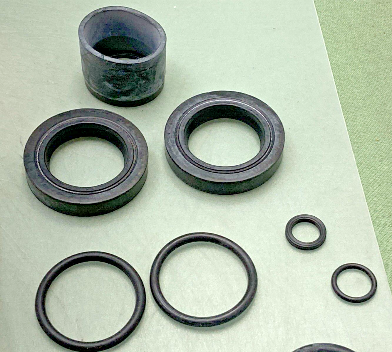 NEW MERCURY QUICKSILVER 26-88397A1 SEAL KIT, INCOMPLETE KIT