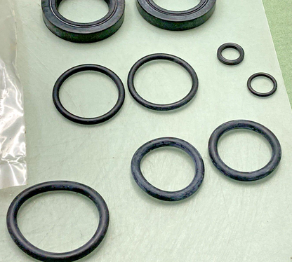 NEW MERCURY QUICKSILVER 26-88397A1 SEAL KIT, INCOMPLETE KIT