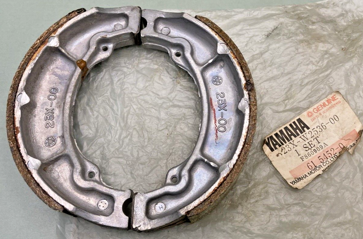NEW GENUINE YAMAHA 23X-W2536-00 BRAKE SHOE SUPERSEDED BY 3KGW253E-00-00