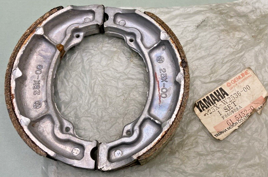 NEW GENUINE YAMAHA 23X-W2536-00 BRAKE SHOE SUPERSEDED BY 3KGW253E-00-00