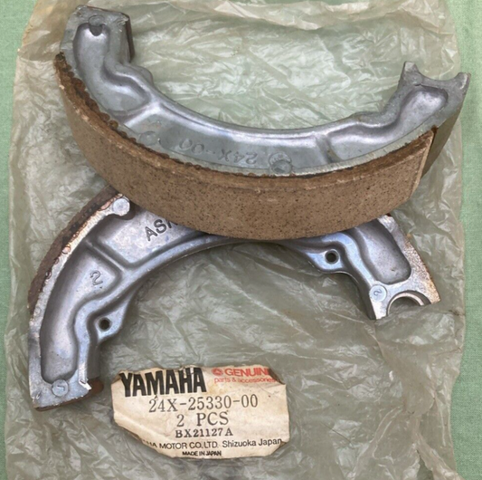 NEW GENUINE YAMAHA 24X-25330-00 BRAKE SHOE SET OFF-ROAD MOTORCYCLE
