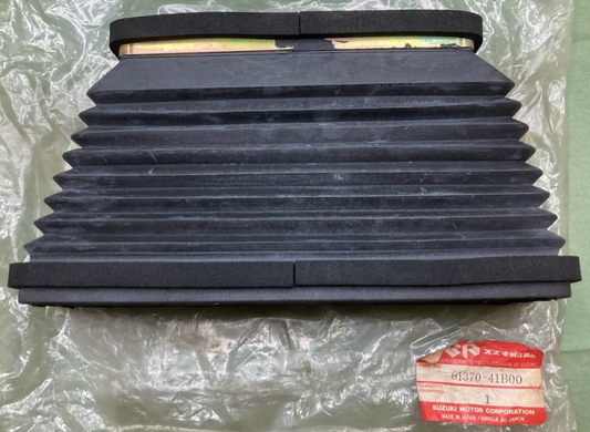 NEW GENUINE SUZUKI 61370-41B00 REAR SWING ARM BOOT FITS LT300E