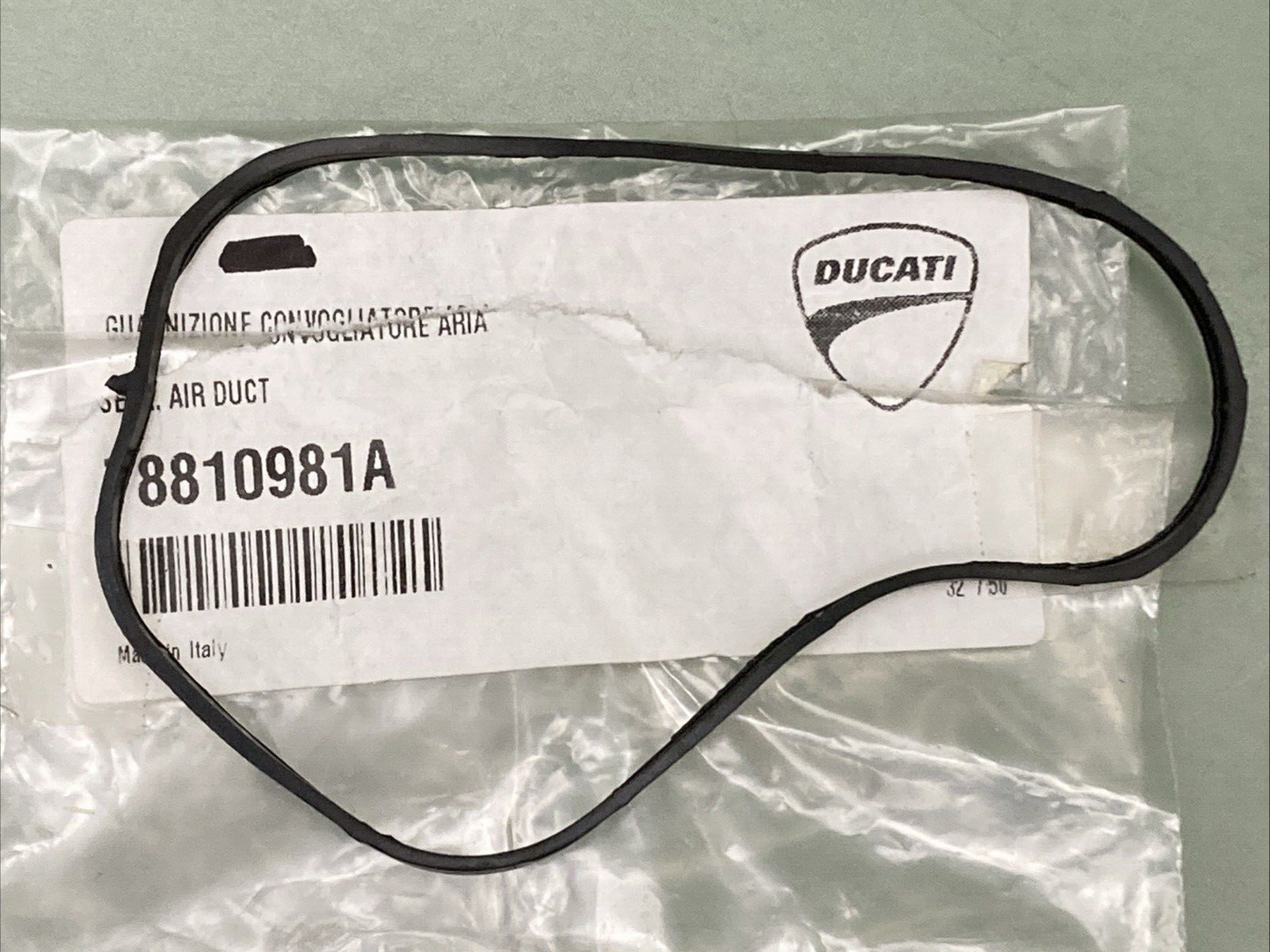 NEW GENUINE DUCATI 78810981A SEAL, AIR DUCT