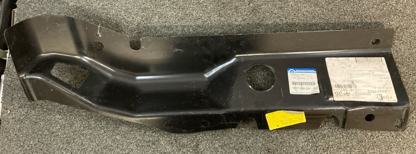 NEW GENUINE MOPAR 55276186AA D Pillar Molding Right