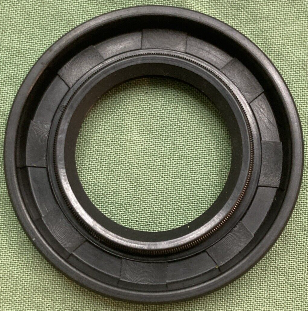 NEW REPLACES SUZUKI 09283-25009 OIL SEAL CRANKSHAFT