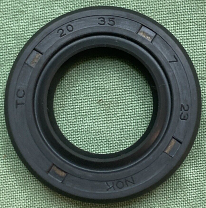 QTY 2 NEW GENUINE SUZUKI 09283-20024 OIL SEALS CONTACT BREAKER MOTORCYCLE