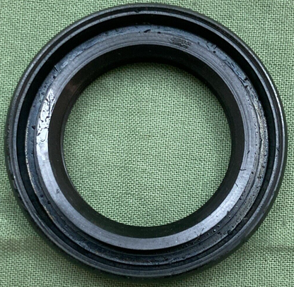 NEW GENUINE SUZUKI 09283-27001 OIL SEAL DRIVE SHAFT TRANSMISSION MOTORCYCLE