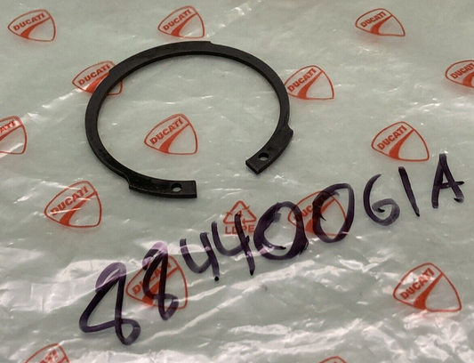 NEW GENUINE DUCATI 88440061A CIRCLIP