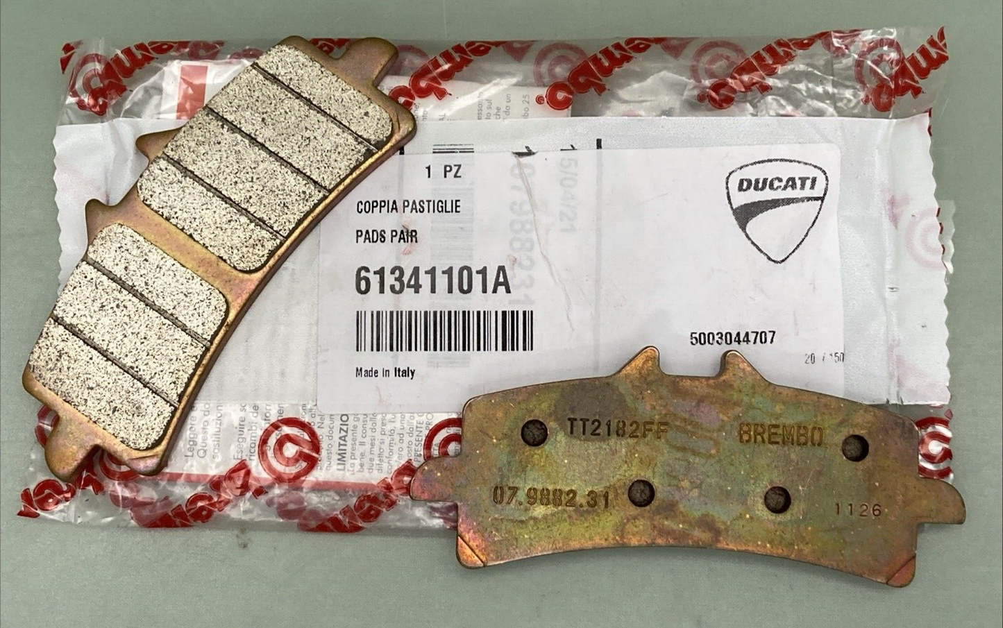 NEW GENUINE DUCATI 61341101A PADS PAIR