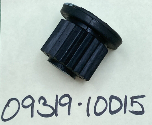 NEW REPLACES SUZUKI 09319-10015 BUSHING ENGINE MOUNT