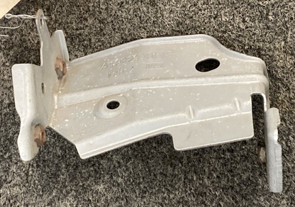 NEW REPLACES MOPAR 05101667AA Front Support, Left