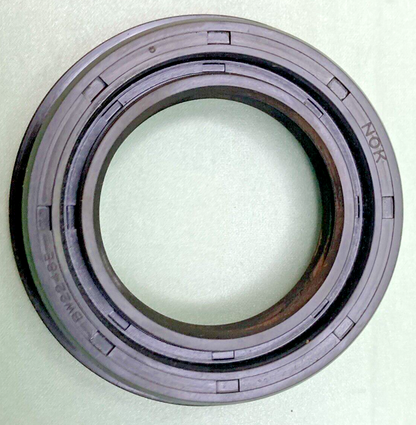 NEW NOK BW2248E OIL SEAL 45X68X15