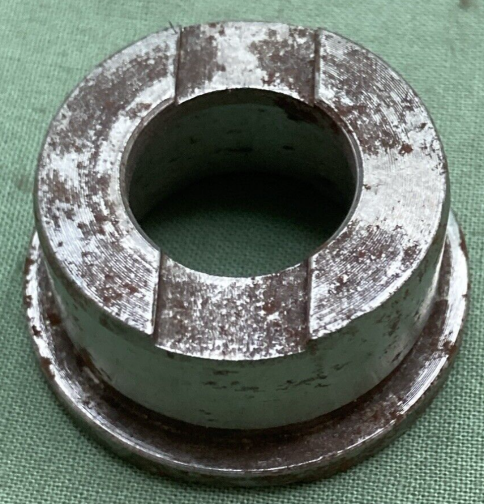 NEW GENUINE SUZUKI 09319-21002 BUSHING DRIVESHAFT