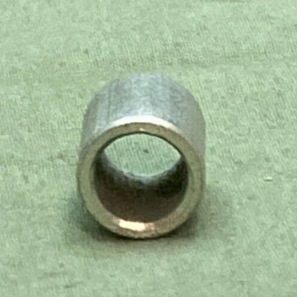 NEW GENUINE SUZUKI 09180-08036 SPACER FUEL TANK 8.8X12X1