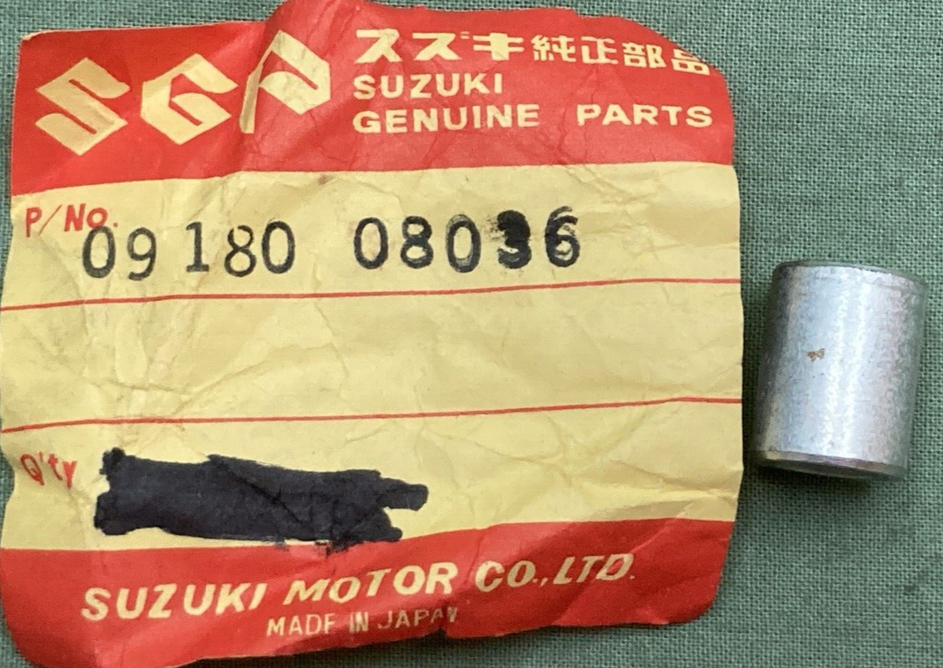 NEW GENUINE SUZUKI 09180-08036 SPACER FUEL TANK 8.8X12X1