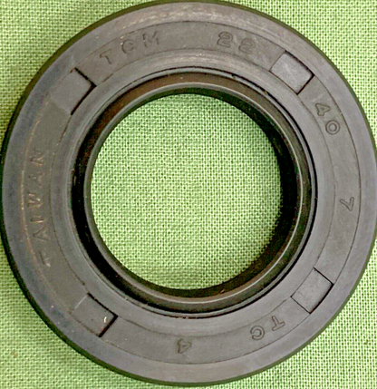 NEW TCM 22x40x7 TC OIL SEAL, 0.866" x 1.575" x 0.276"