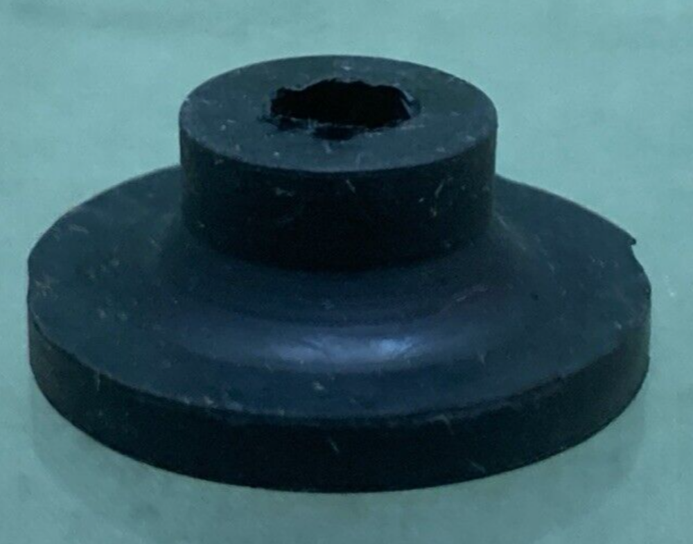 NEW REPLACES SUZUKI 09320-05005 CUSHION