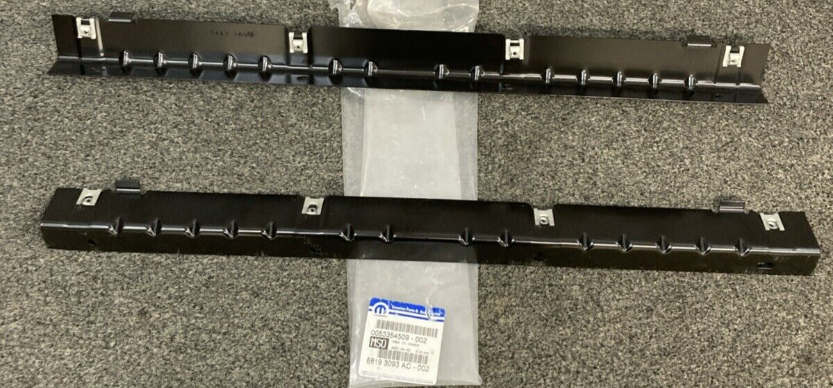 QTY 2 NEW GENUINE MOPAR 68193093AC Fascia Support Bracket