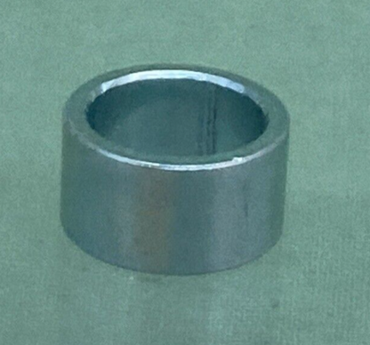 QTY 2 NEW GENUINE SUZUKI 09180-10026 SPACER REAR FENDER