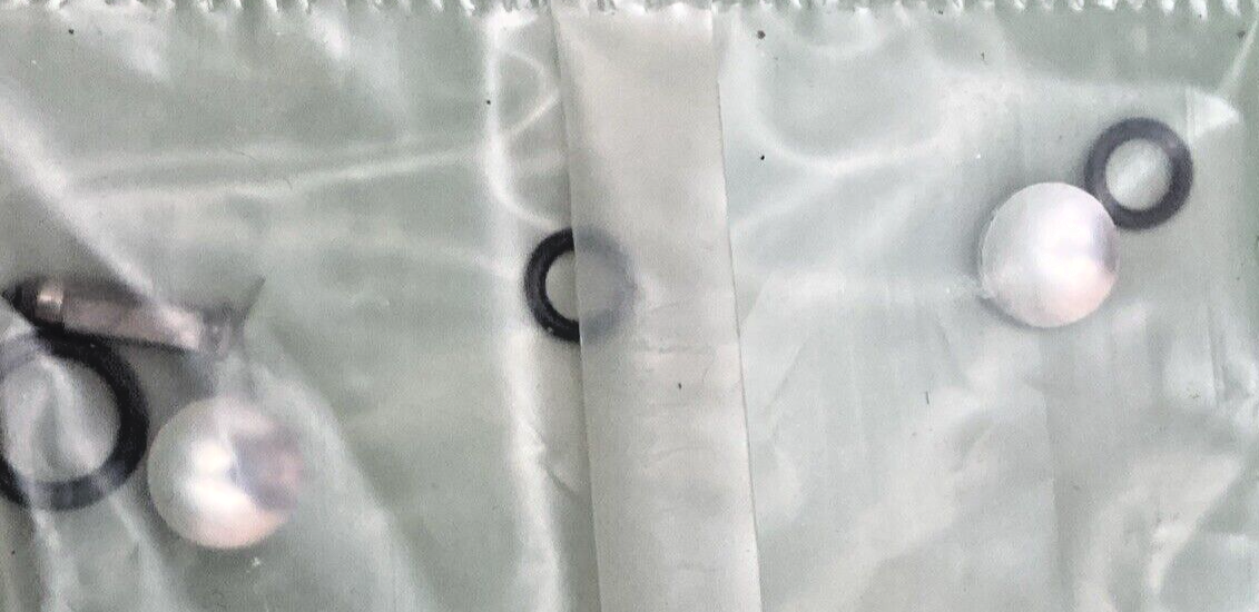 NEW REDLINE  RL7042 CARBURETOR REBUILD KIT PARTS LOT 1 BARREL INCOMPLETE