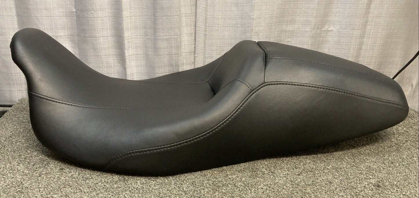 NEW GENUINE HARLEY DAVIDSON P52320-11 LOW SEAT ASY STREET GLIDE