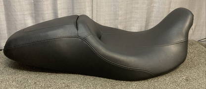 NEW GENUINE HARLEY DAVIDSON P52320-11 LOW SEAT ASY STREET GLIDE