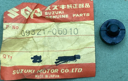 NEW GENUINE SUZUKI 09321-05010 CUSHION FRAME COVER