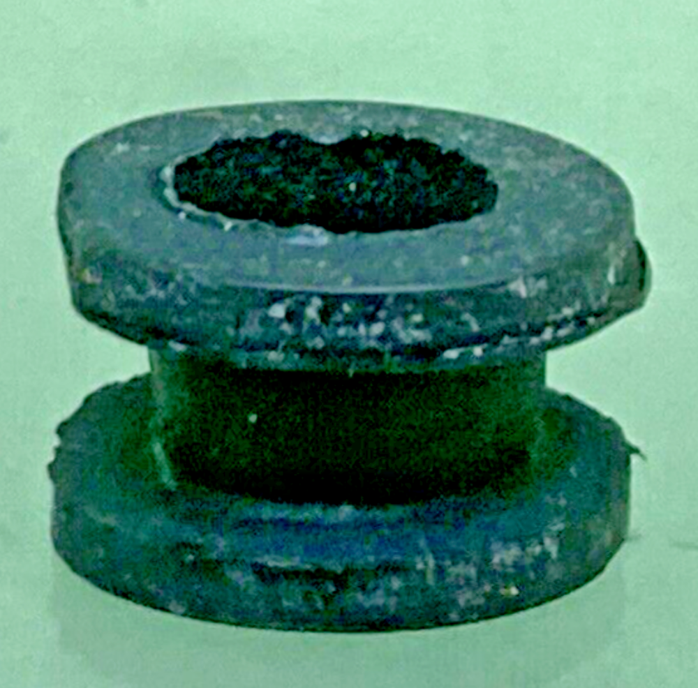 NEW GENUINE SUZUKI 09320-10008 CUSHION FRAME OIL TANK