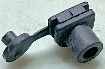 QTY 2 NEW GENUINE KAWASAKI 92071-057 GROMMET