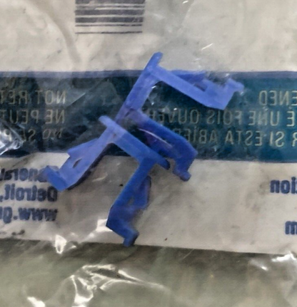 NEW GENUINE GM 88983067 FUEL LINE RETAINER CLIP KIT - PACKAGE OF 2
