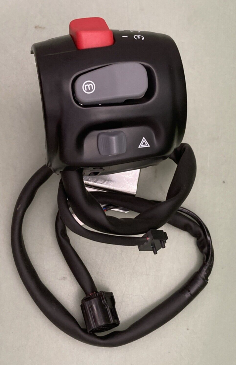 NEW GENUINE TRIUMPH T2045939 Switchcube, Rh, Modes