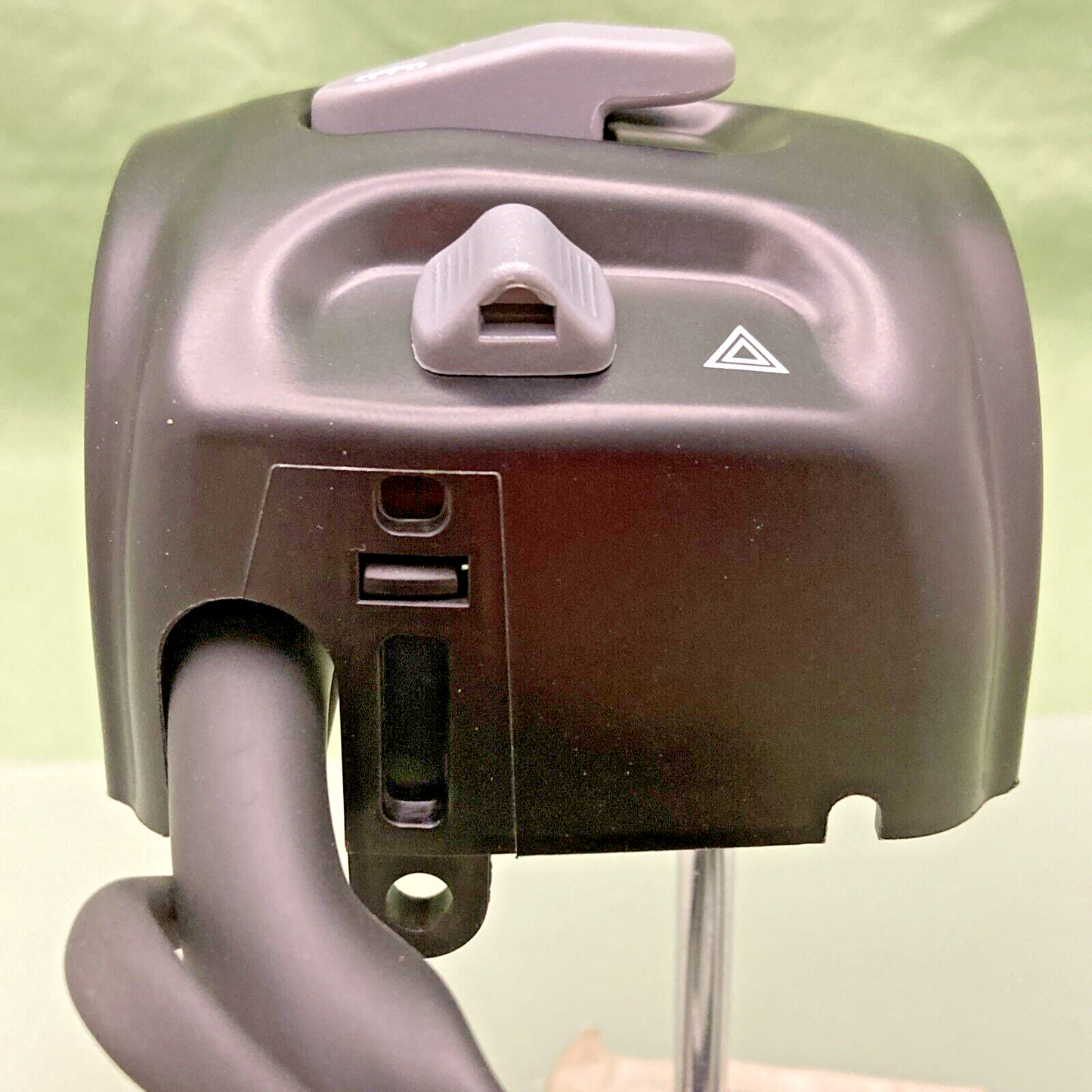 NEW GENUINE TRIUMPH T2045939 Switchcube, Rh, Modes