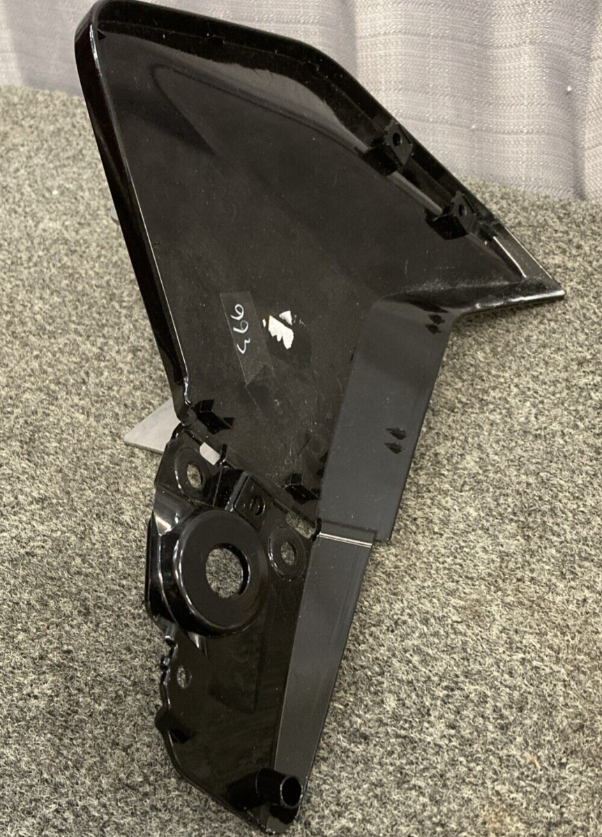 NEW GENUINE TRIUMPH T2311809-PM RAD COWL. LOWER.FRONT LHS