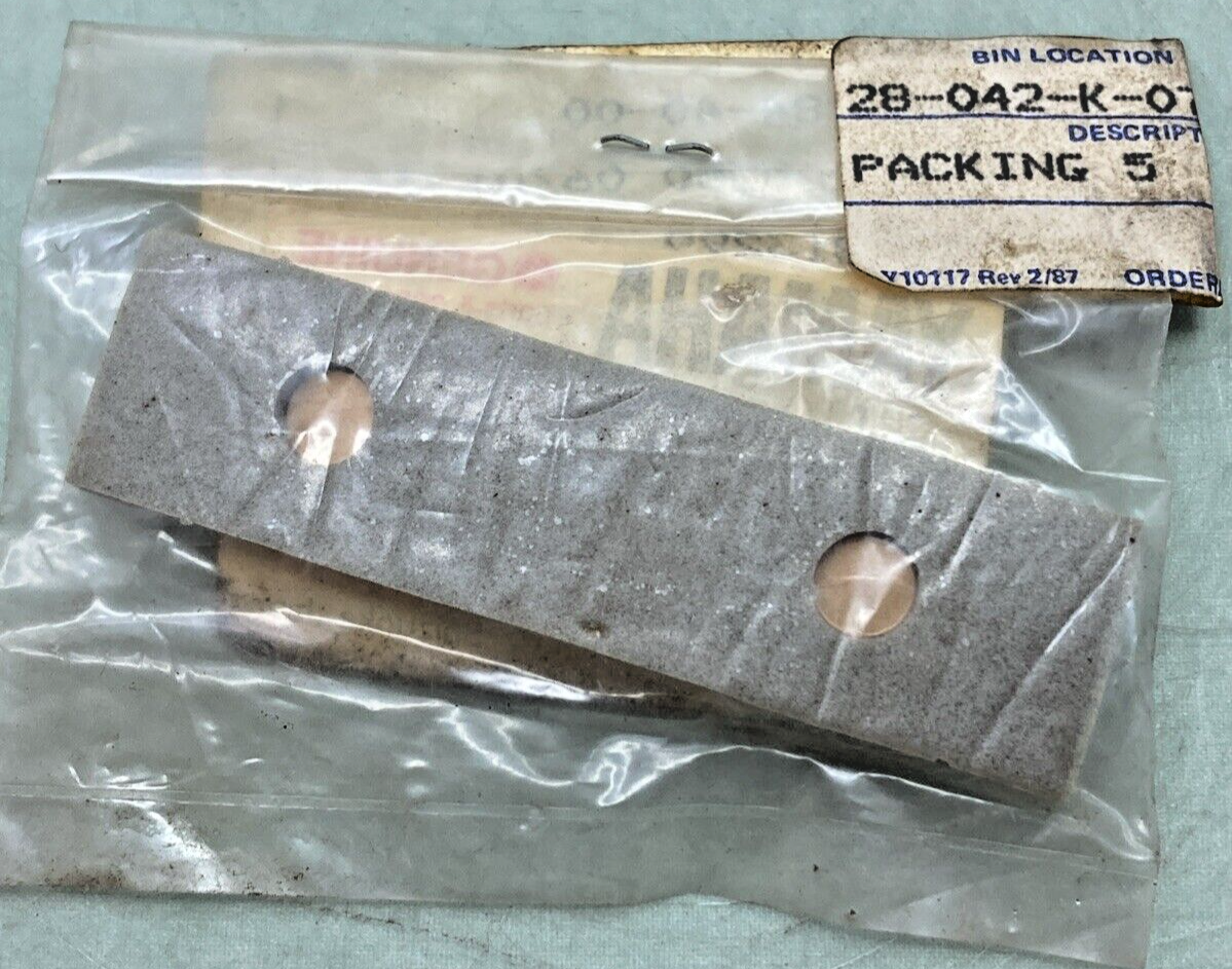 NEW GENUINE YAMAHA EU0-62284-40 PACKING #5