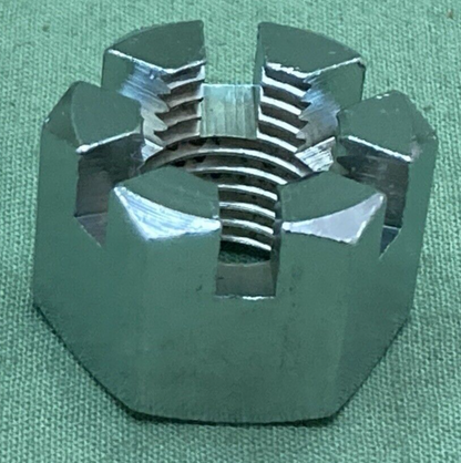 NEW GENUINE SUZUKI 09141-14001 NUT CASTLE FRONT WHEEL