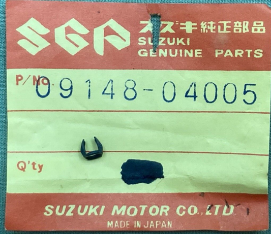 NEW GENUINE SUZUKI 09148-04005 NUT FUEL TANK SEAT