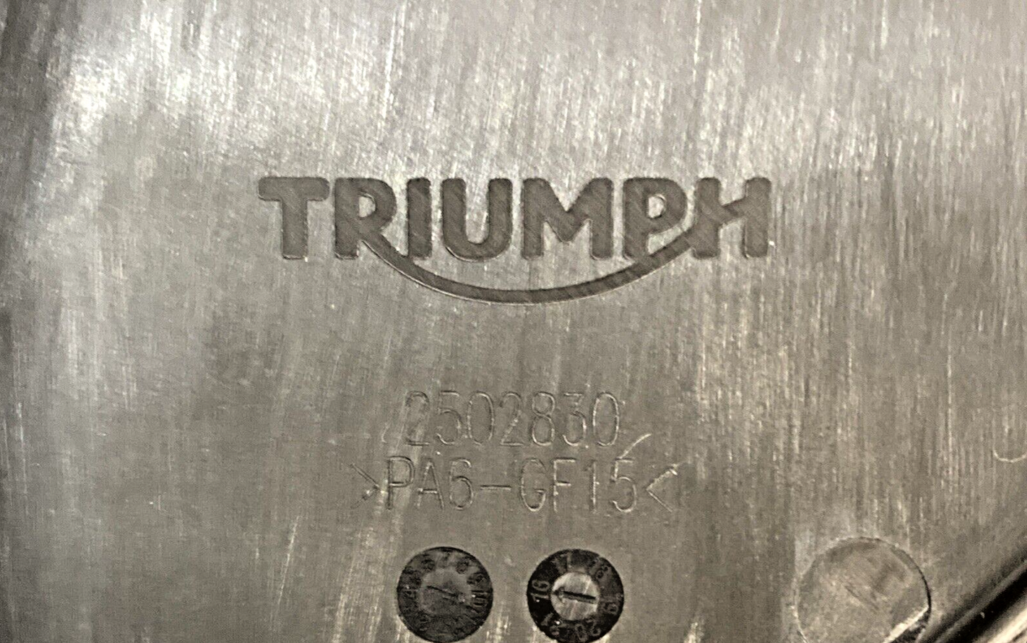 NEW GENUINE TRIUMPH T2502830 Packaging Cover, Rhs, Moulding
