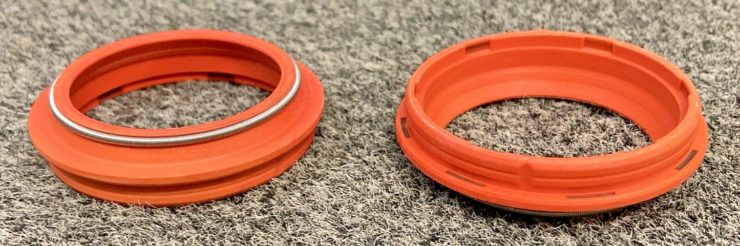 NEW GENUINE TRIUMPH T2041752 Fork Repair Kit