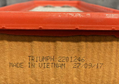 NEW GENUINE TRIUMPH T2201246 Air Filter Element