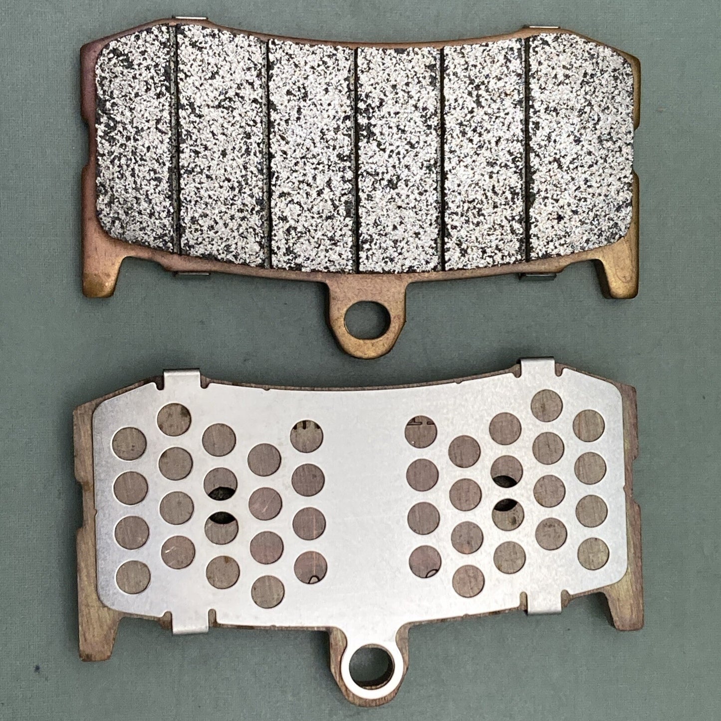 NEW GENUINE TRIUMPH T2021221 Pad Set