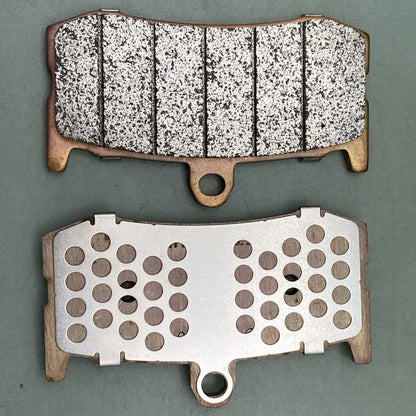 NEW GENUINE TRIUMPH T2021221 Pad Set