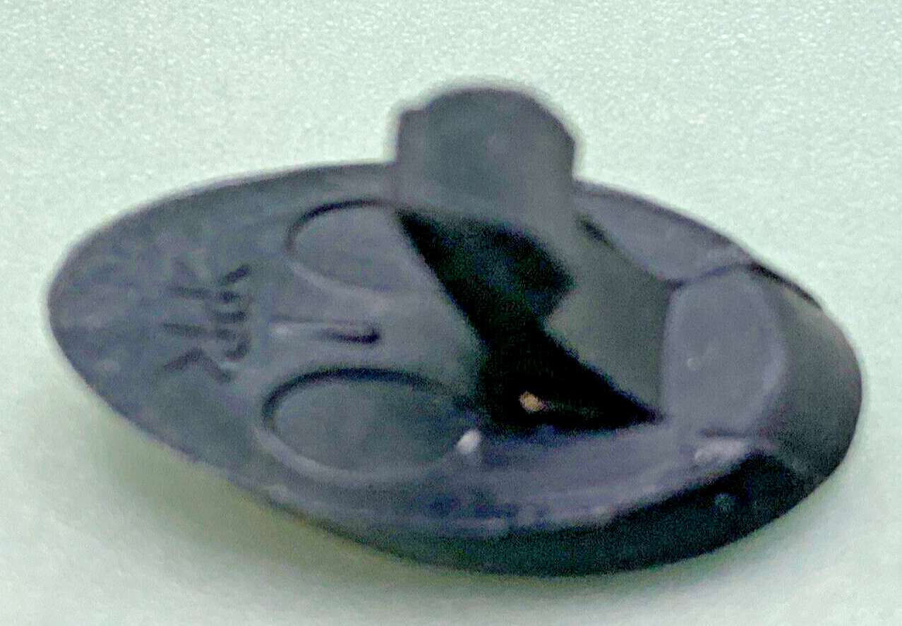 QTY 2 NEW GENUINE GM 15107204 STEERING COLUMN LOWER TRIM COVER HOLE PLUG