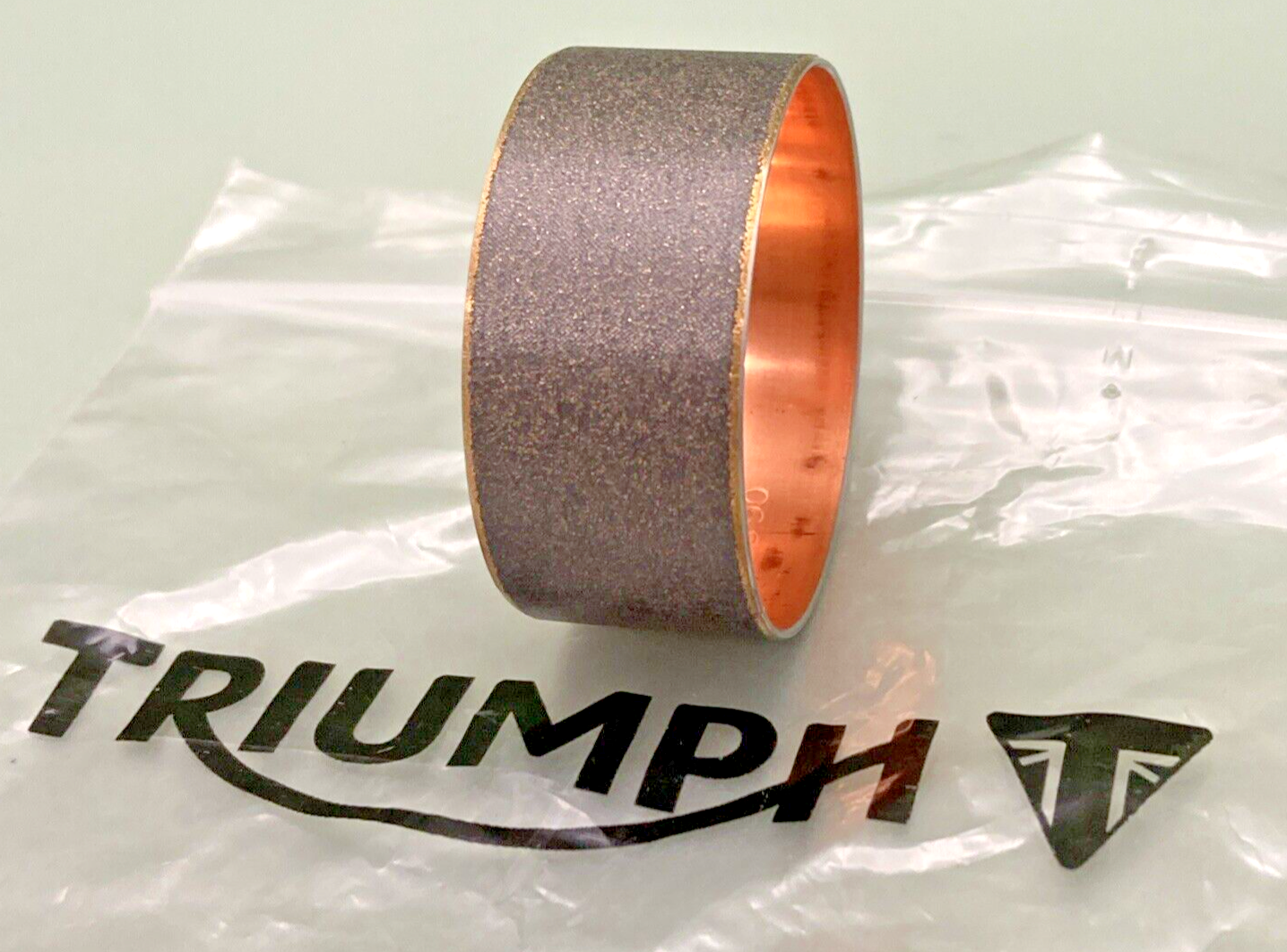 NEW GENUINE TRIUMPH T2045863 Slide Bush