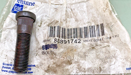 NEW GENUINE GM 88891742 STUD, FRONT WHEEL, 1988-2002 GM