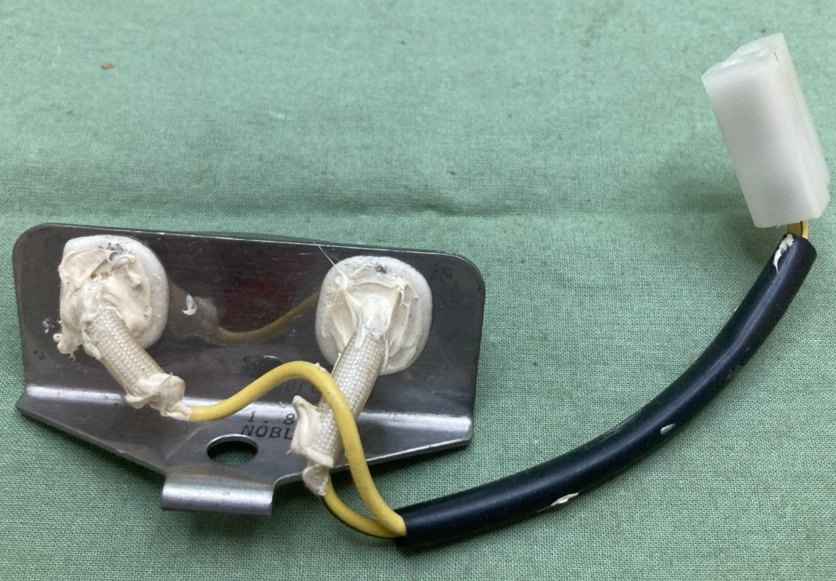 NEW GENUINE YAMAHA 1J7-81911-01 RESISTOR