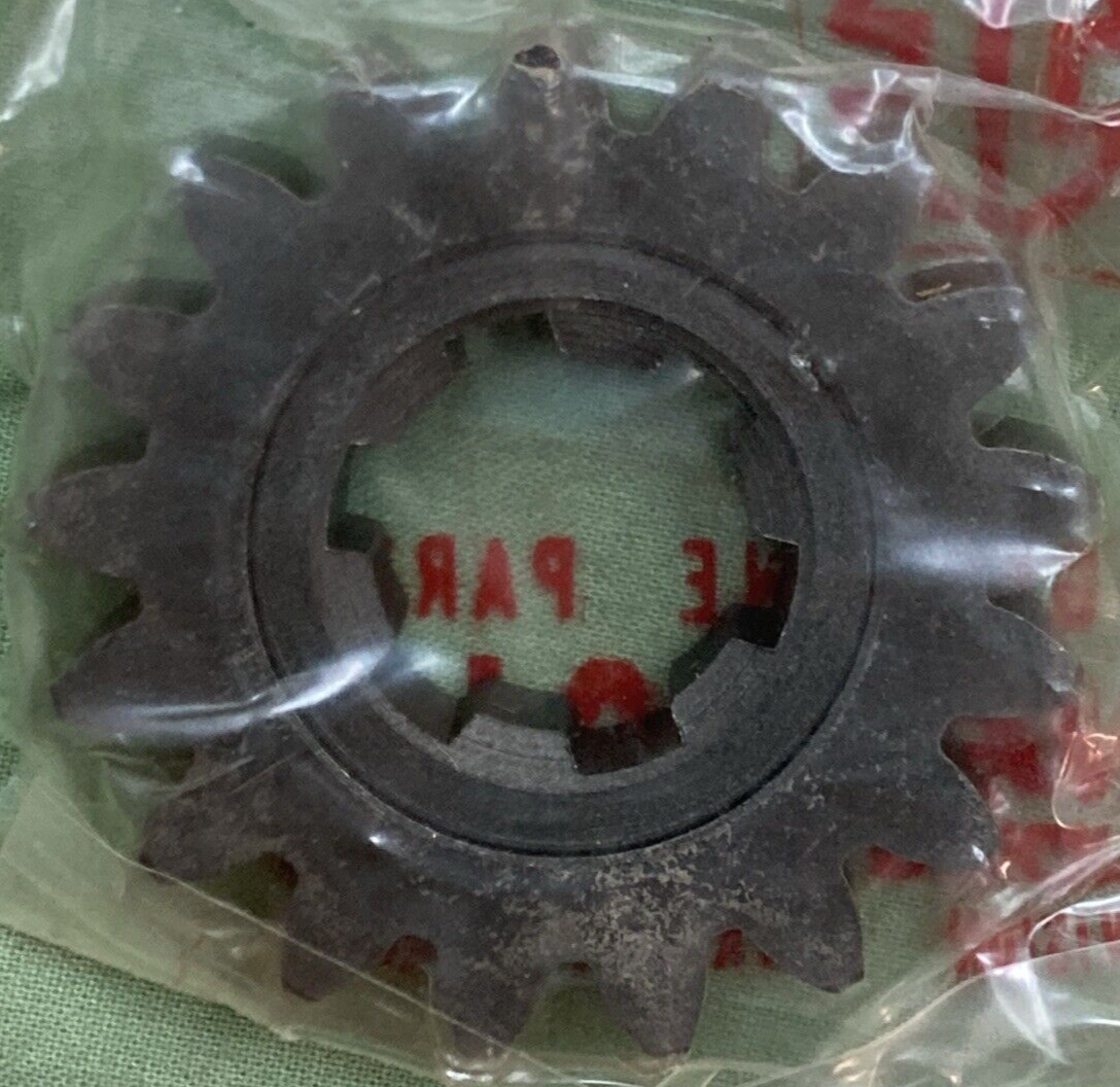 NEW GENUINE KAWASAKI 13130-031 GEAR 2ND 17T