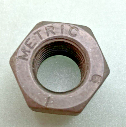 NEW GENUINE GM 9590477  WHEEL NUT, 25 METRIC 12mm-1.5Hex 19mm