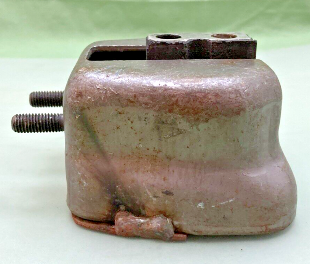 NEW GENUINE GM 22637949 MOUNT ASSEMBLY, ENGINE REAR 1982-1994 GM