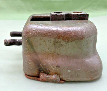 NEW GENUINE GM 22637949 MOUNT ASSEMBLY, ENGINE REAR 1982-1994 GM