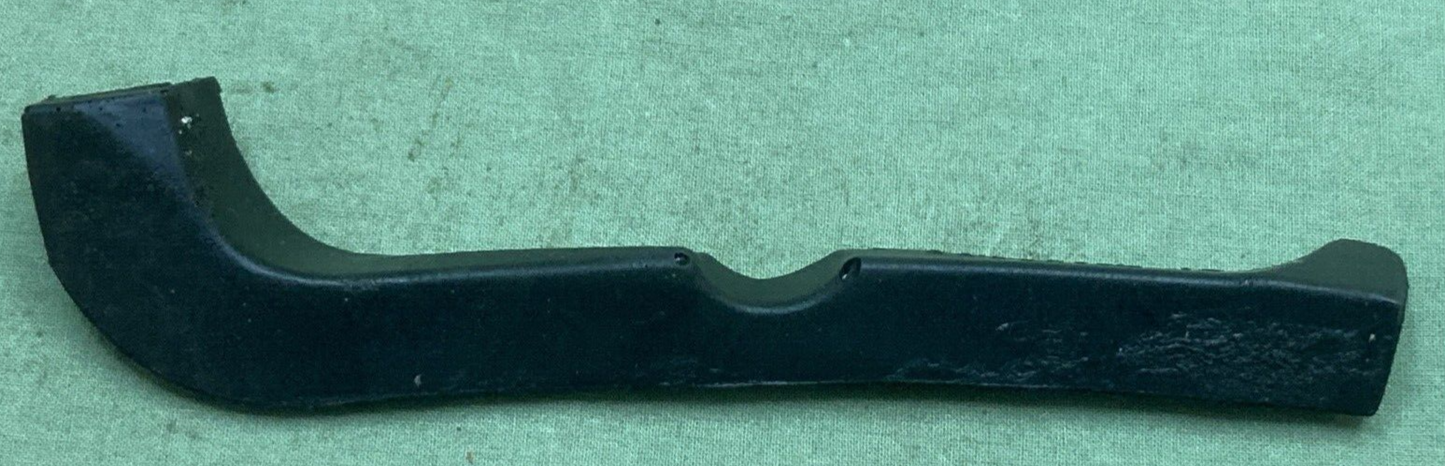 NEW GENUINE GM 22524165 Left Hand Headlamp Bezel Seal